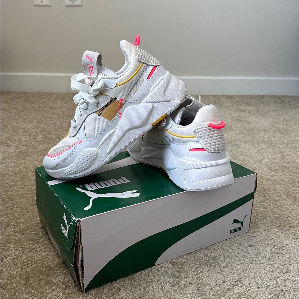 Women Puma sneakers